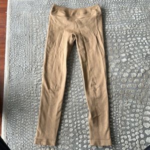 Crop shop boutique leggings